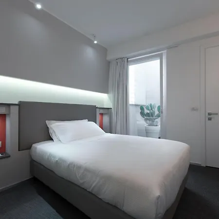 Executive Boutique فندق برينديسي