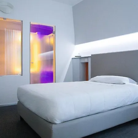 Executive Boutique برينديسي