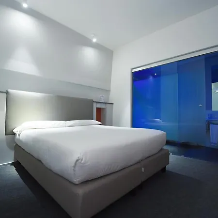 Executive Boutique 4*