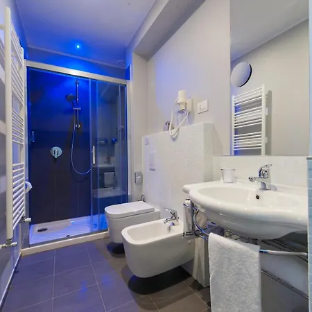 فندق Executive Boutique 4*